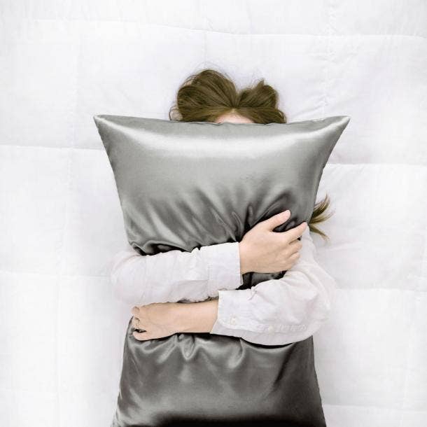 20 Best Silk Pillowcases Of 2020 For The Better Sleep YourTango